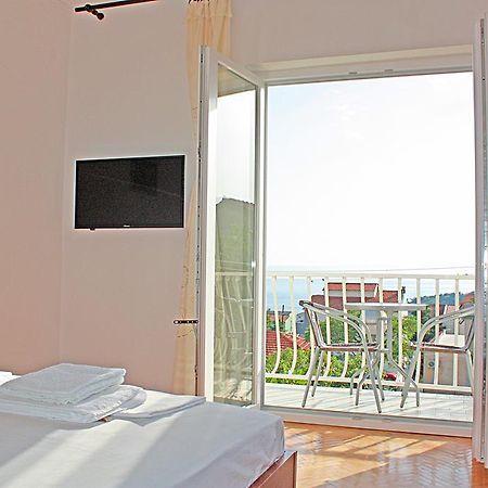 Bougainvillea Apartments Makarska Esterno foto
