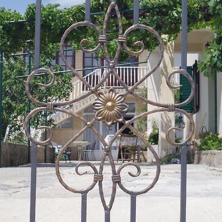 Bougainvillea Apartments Makarska Esterno foto