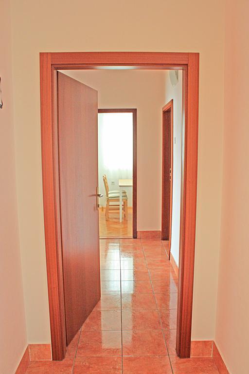 Bougainvillea Apartments Makarska Esterno foto