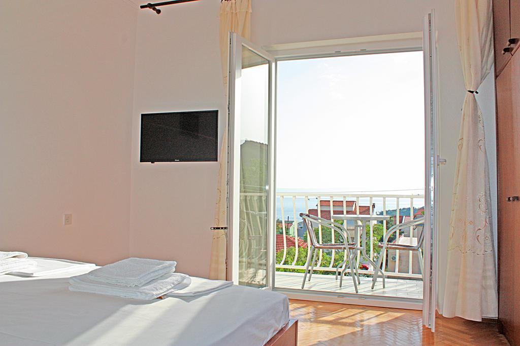 Bougainvillea Apartments Makarska Esterno foto