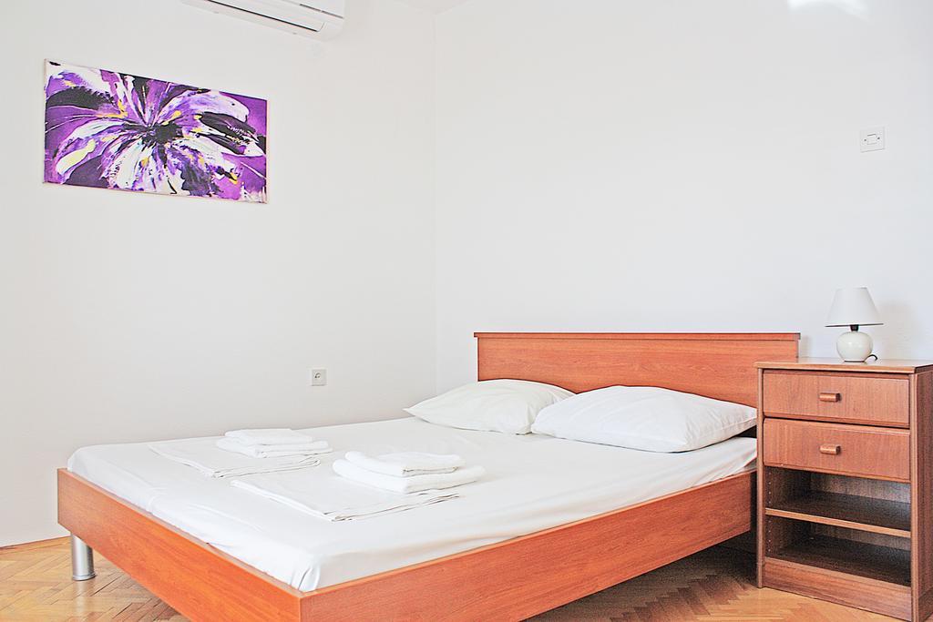 Bougainvillea Apartments Makarska Esterno foto